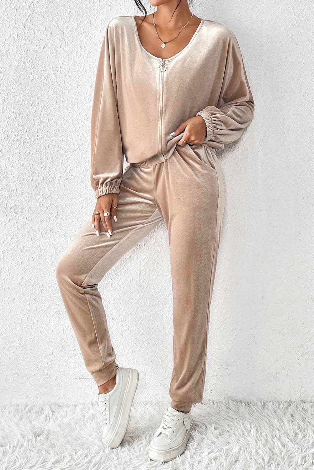 Cozy zip-up lounge set, 2 pieces - Love Salve 