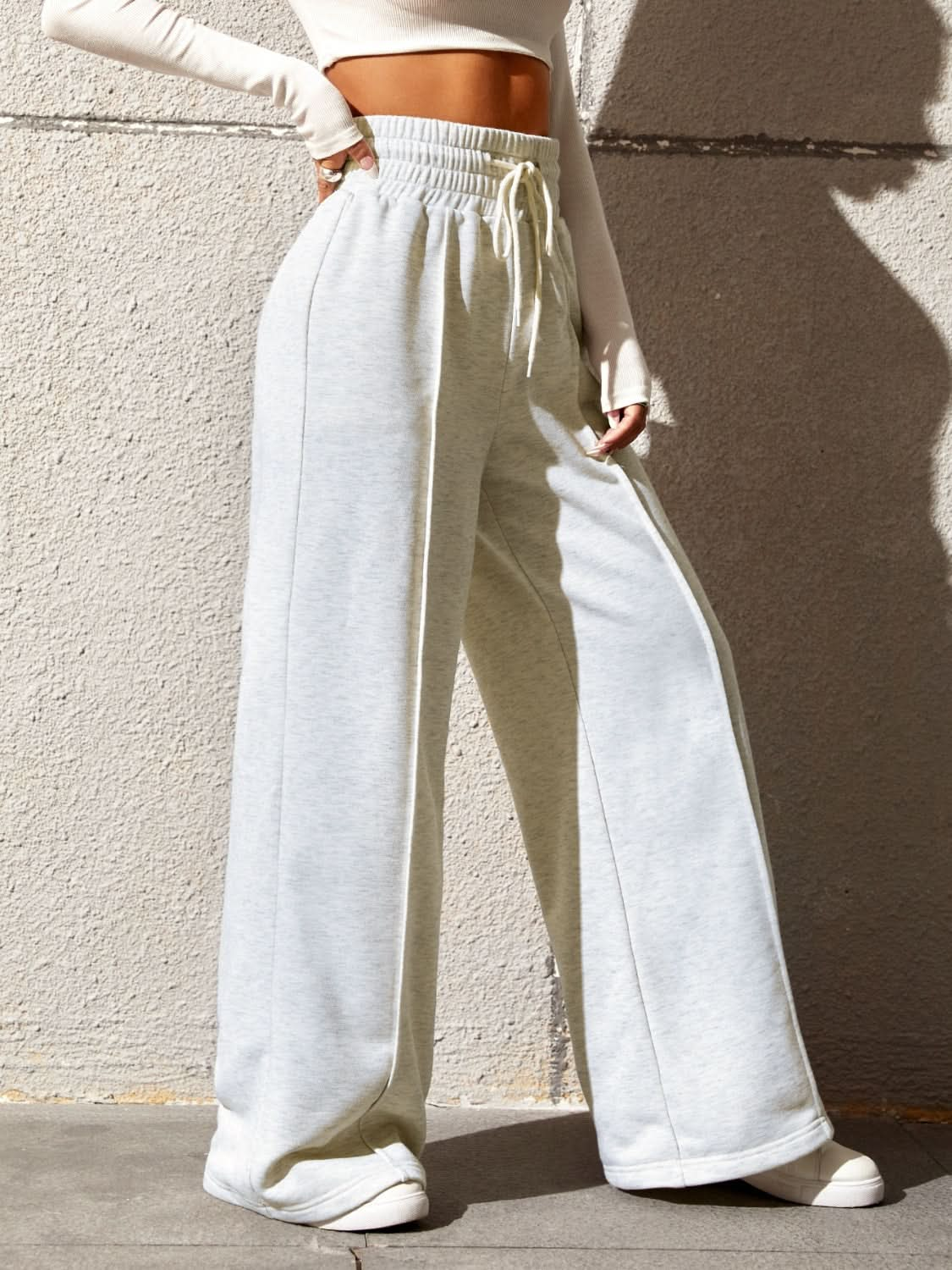 Chic wide leg pants with drawstring