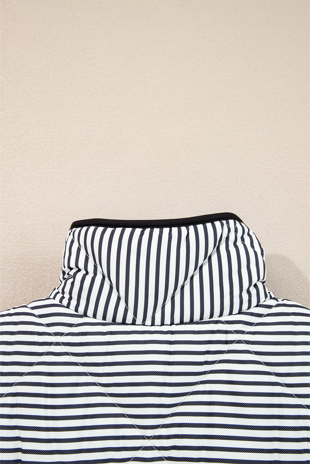 Black Stripe Winter Vest With Contrast Trim And Snap Button Collared Closure For Layering Dear-Lover Dropshipping