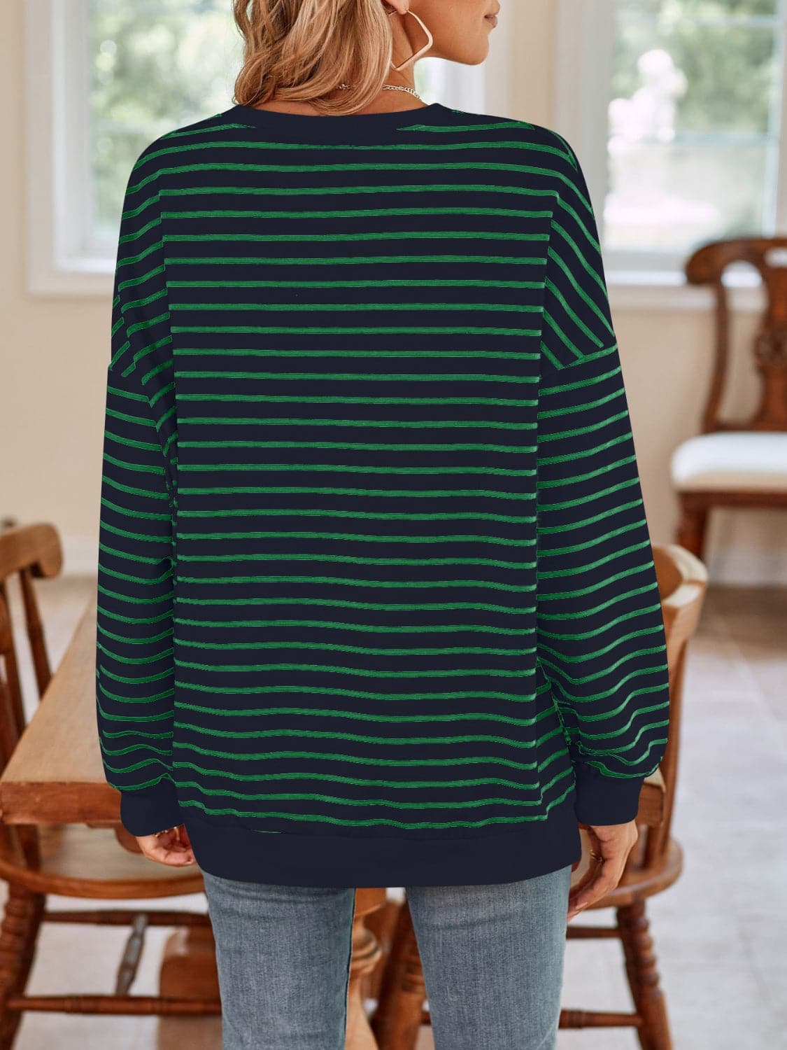 Cozy striped long sleeve crewneck sweatshirt