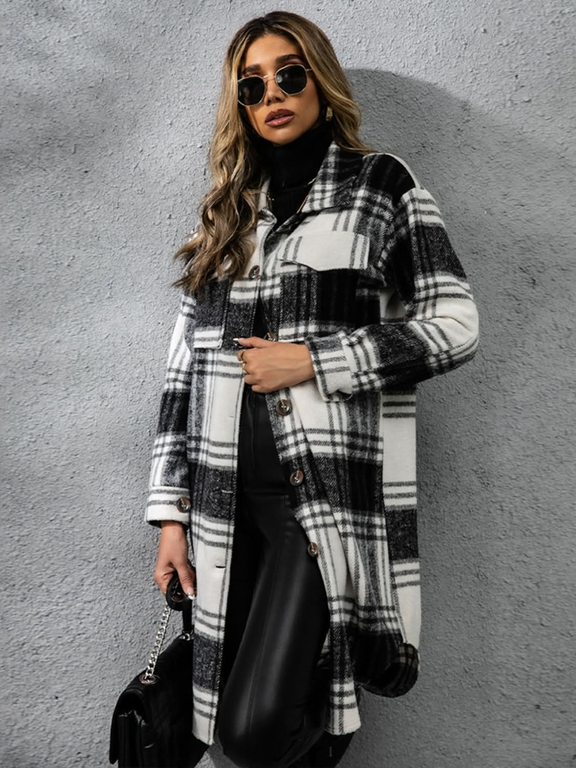 Plaid collared long sleeve coat