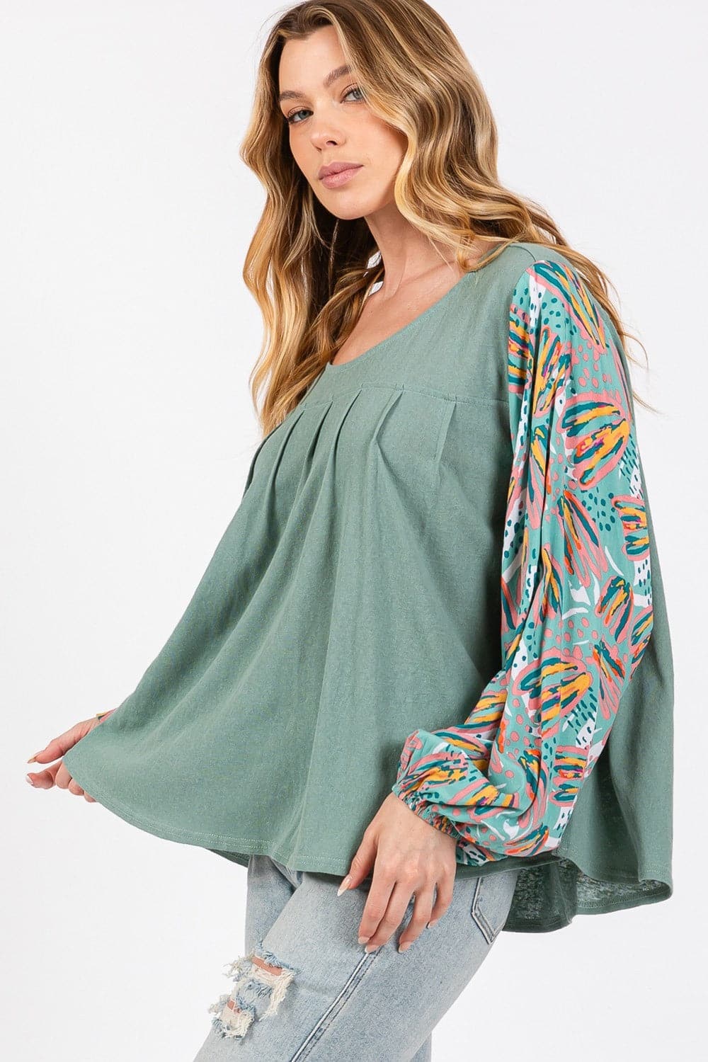 SAGE + FIG Ruched Round Neck Printed Bubble Sleeve Top.