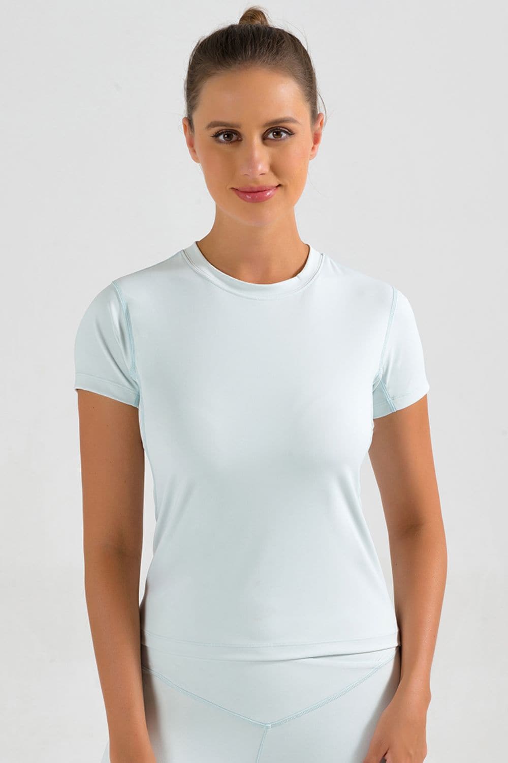 Round Neck Short Sleeve Sports T-Shirt.