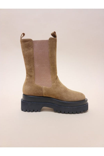 Casual midi combat boots with platform