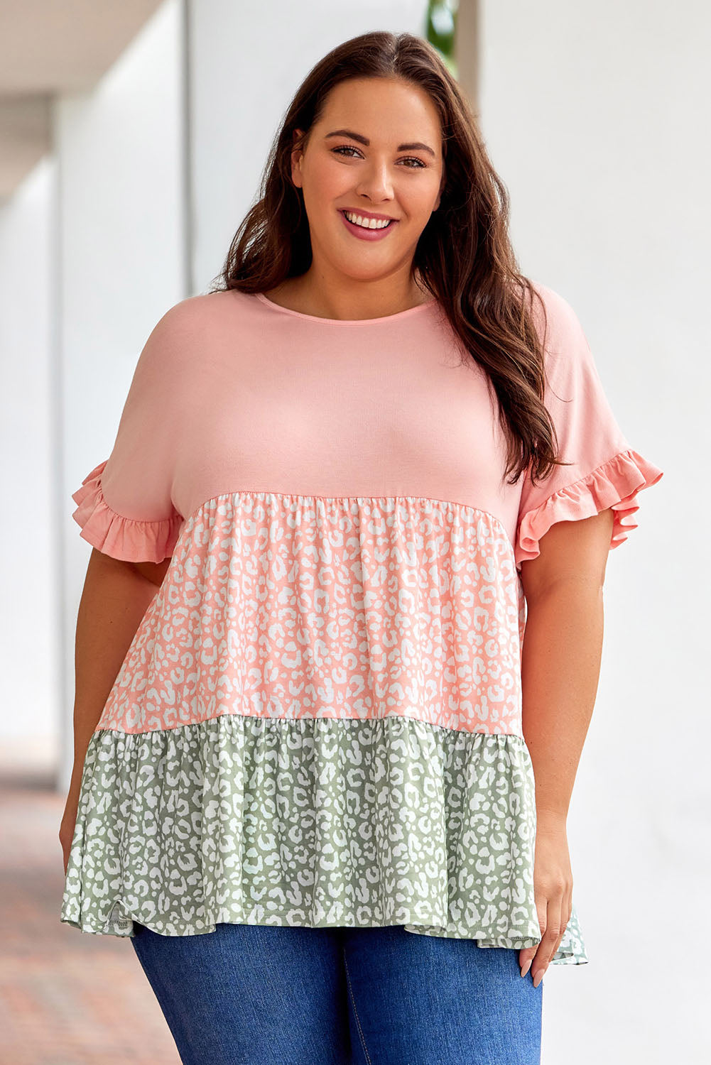 Chic pink ruffled leopard splicing flowy plus size top