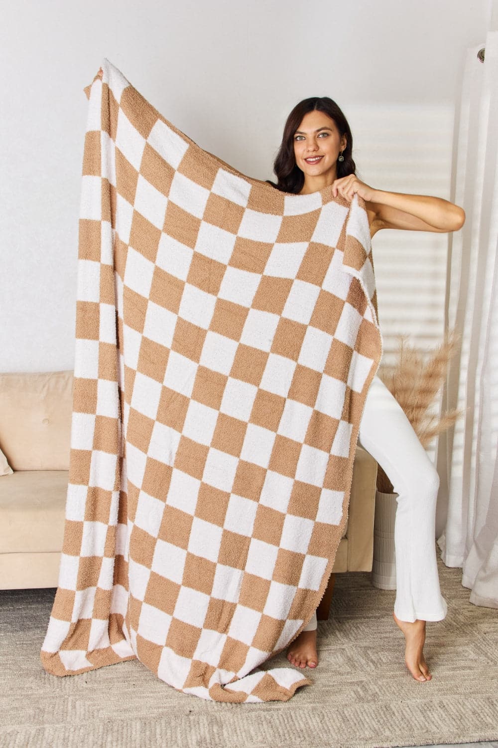 Chic checkered throw blanket for cozy elegance