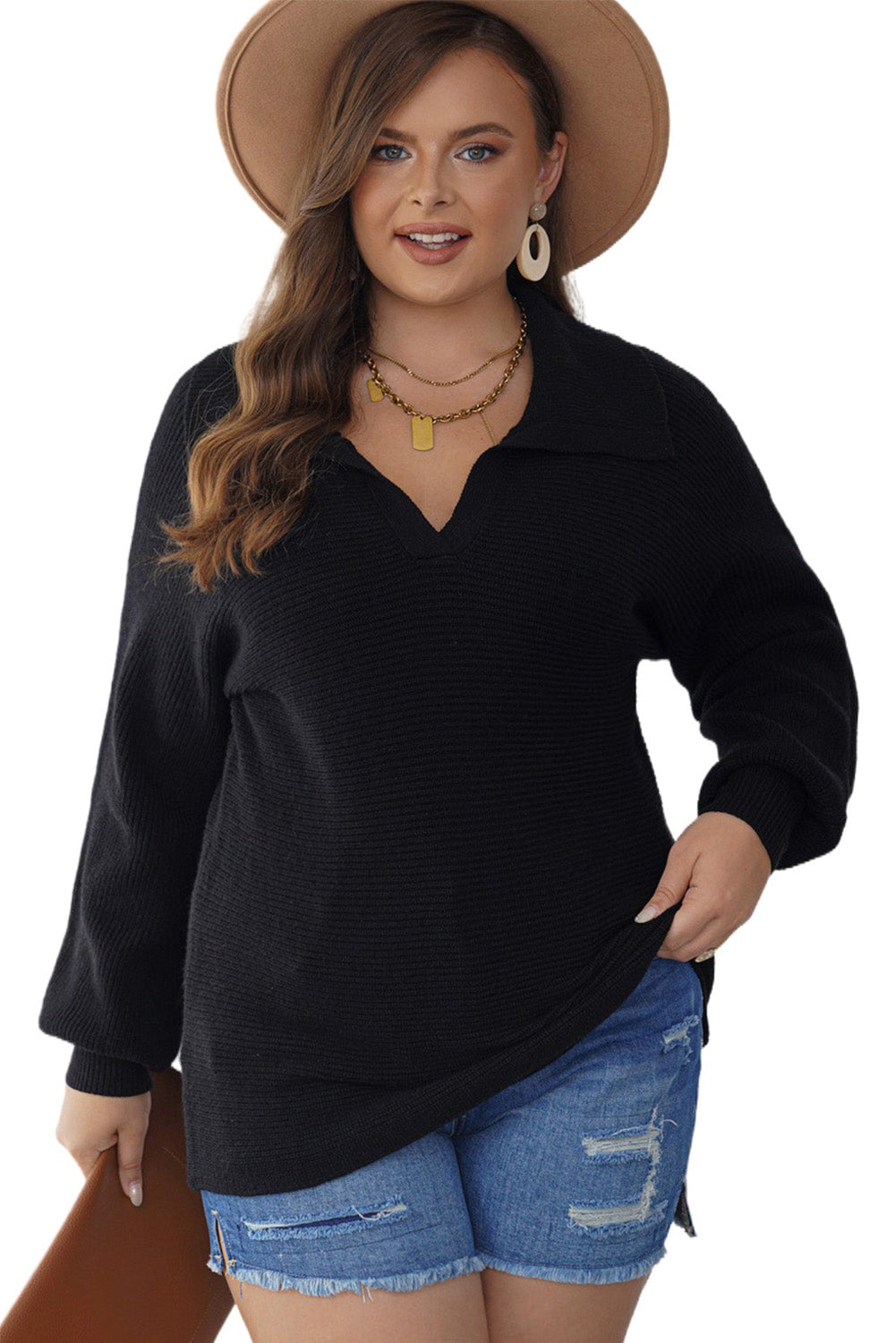 Curvy elegance: Black ribbed knit lapel sweater