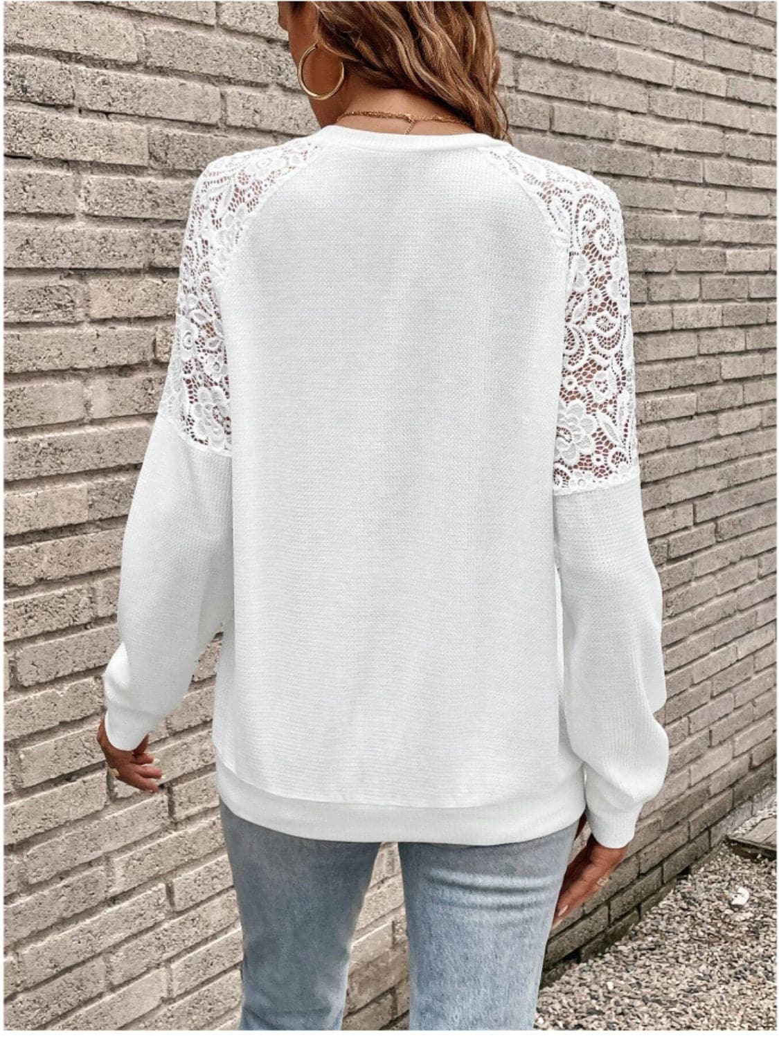 Lace v-neck long sleeve top