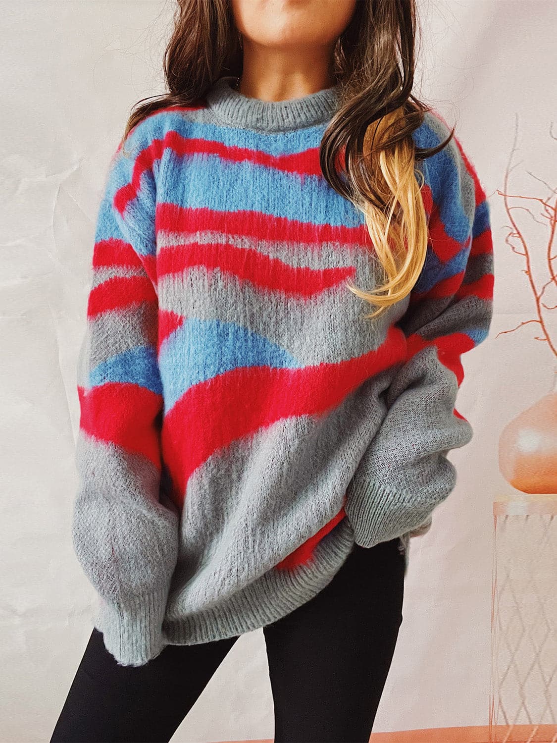 Color Block Round Neck Sweater.