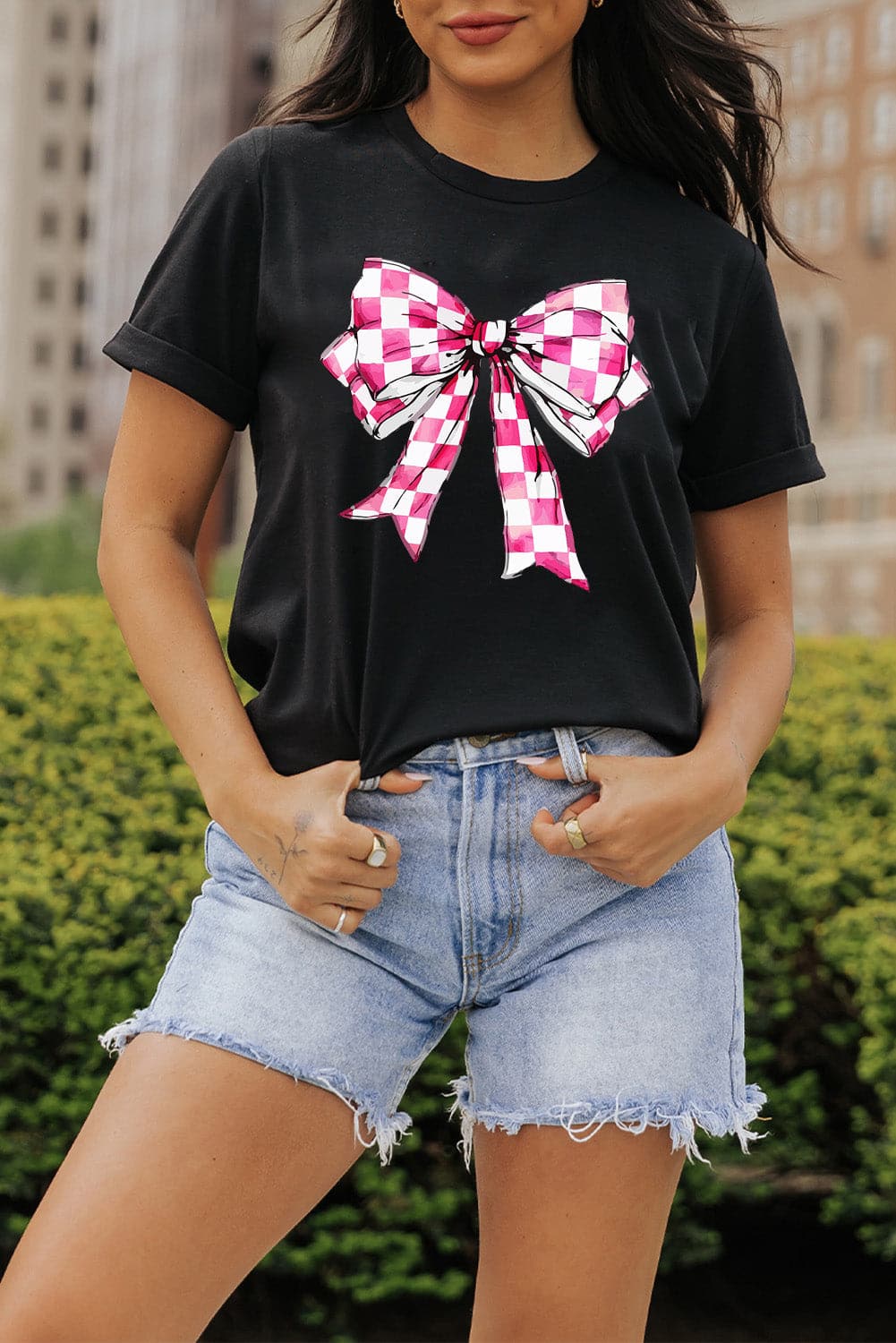 Bow Graphic Round Neck Short Sleeve T-Shirt.