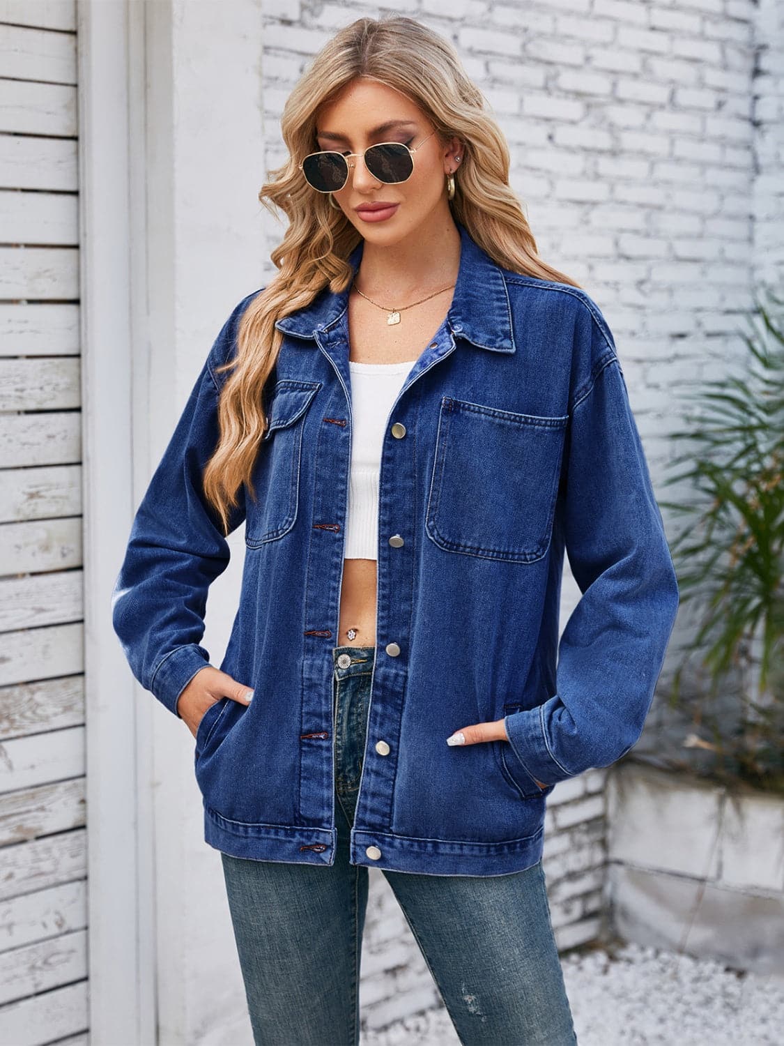 Pocketd Button Up Detachable Hooded Denim Jacket.