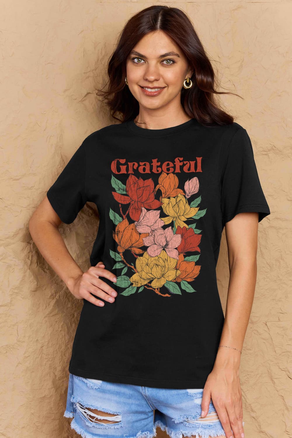 Simply Love: Grateful Flower Tee