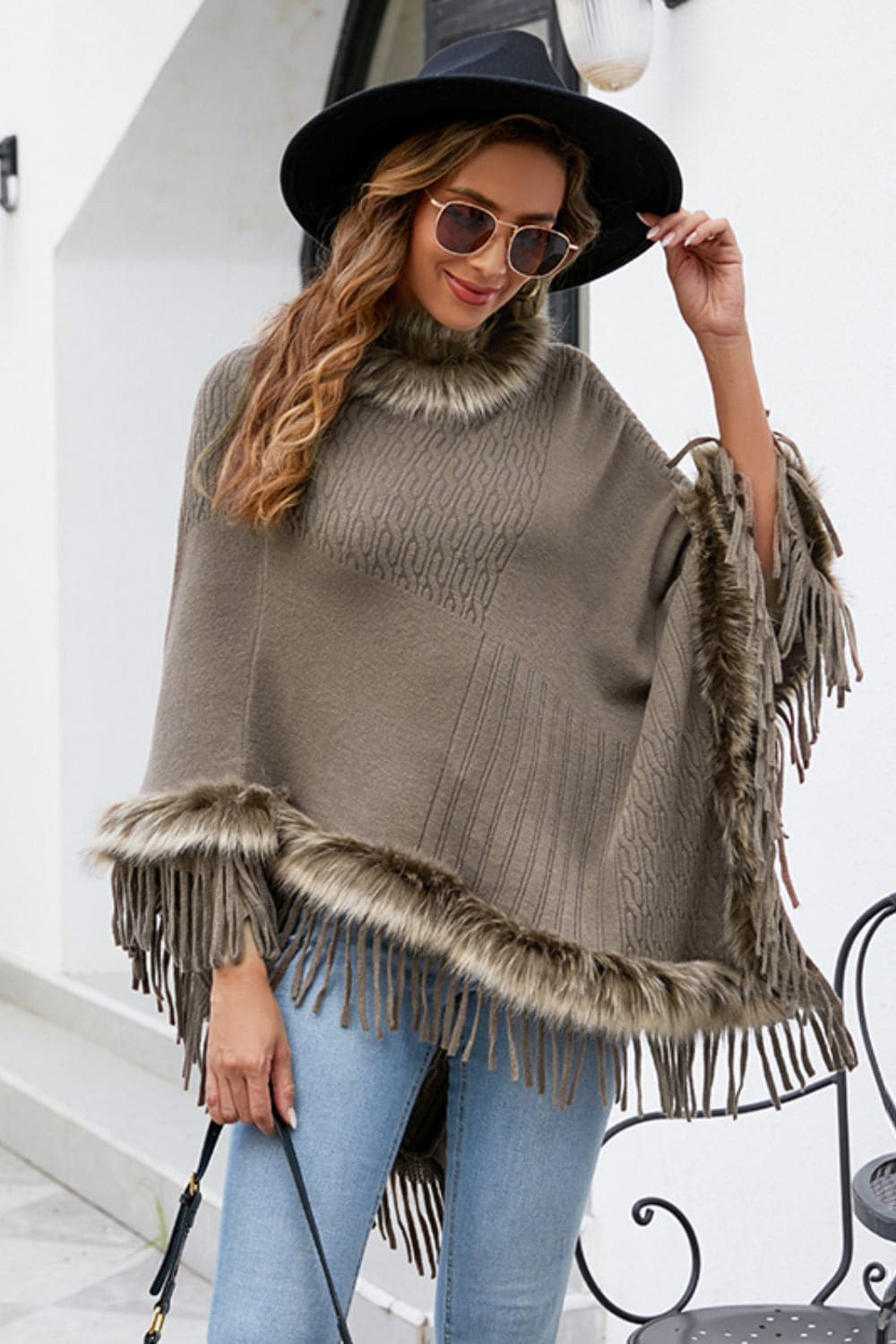 Faux Fur Trim Fringed Poncho.