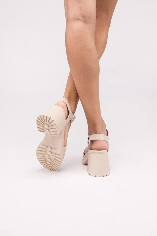 BOOMER-S Platform Heel Sandals.