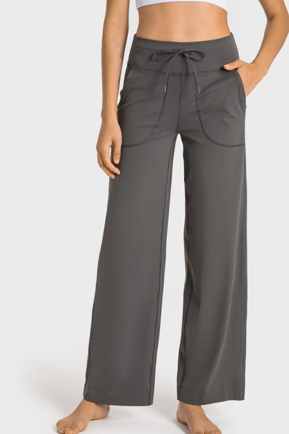 Drawstring Waist Wide Leg Sports Pants with Pockets.