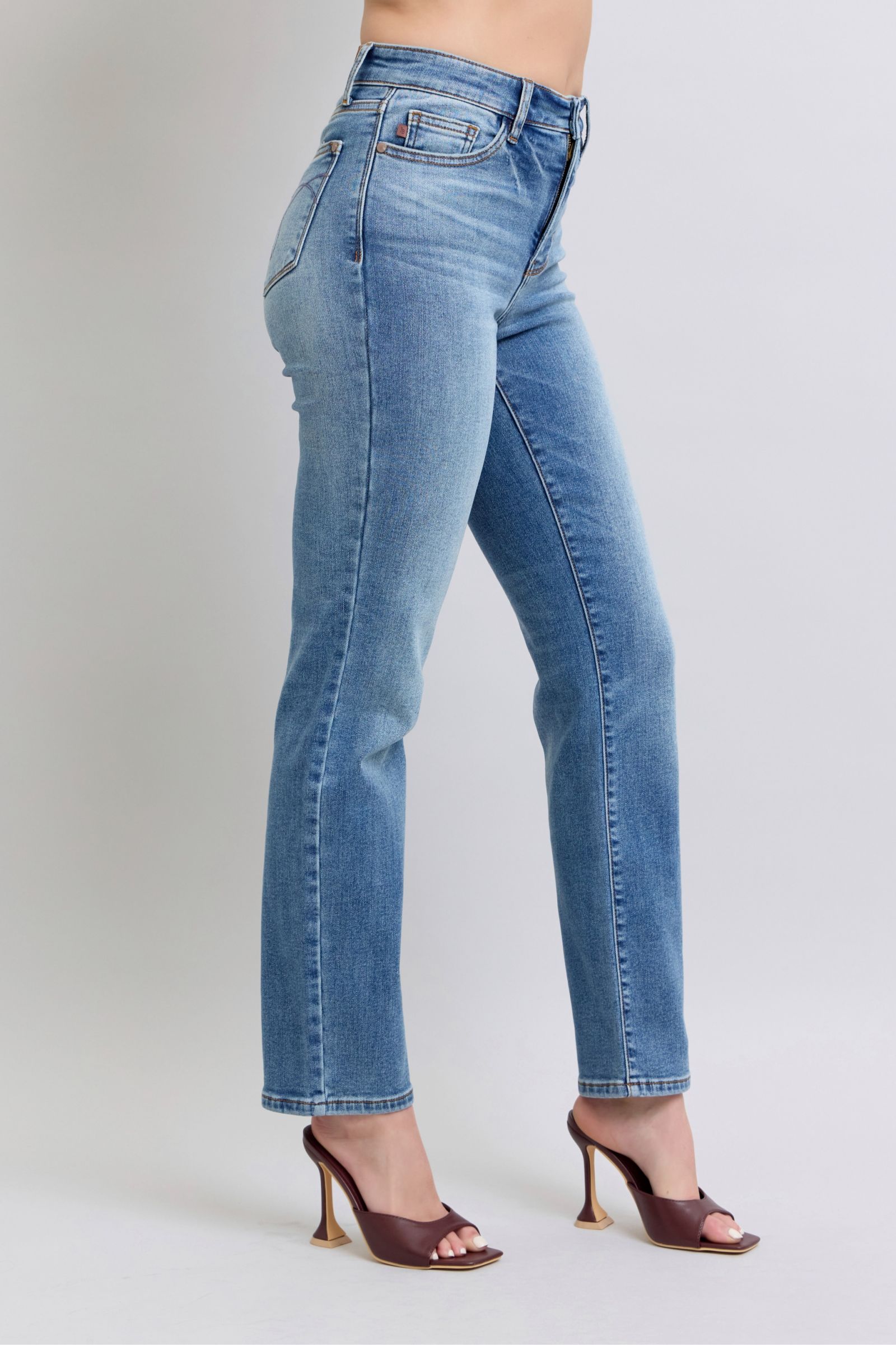 Judy Blue Full Size Wash Thermal Straight Jeans with Pockets Coco’s Tee Boutique