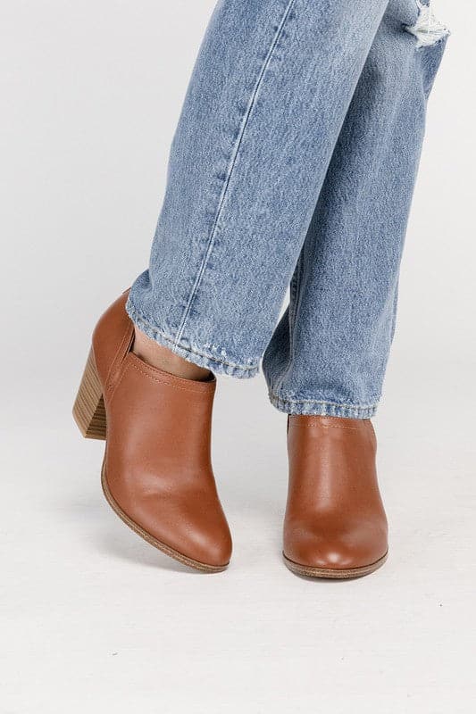 GAMEY Ankle Booties.