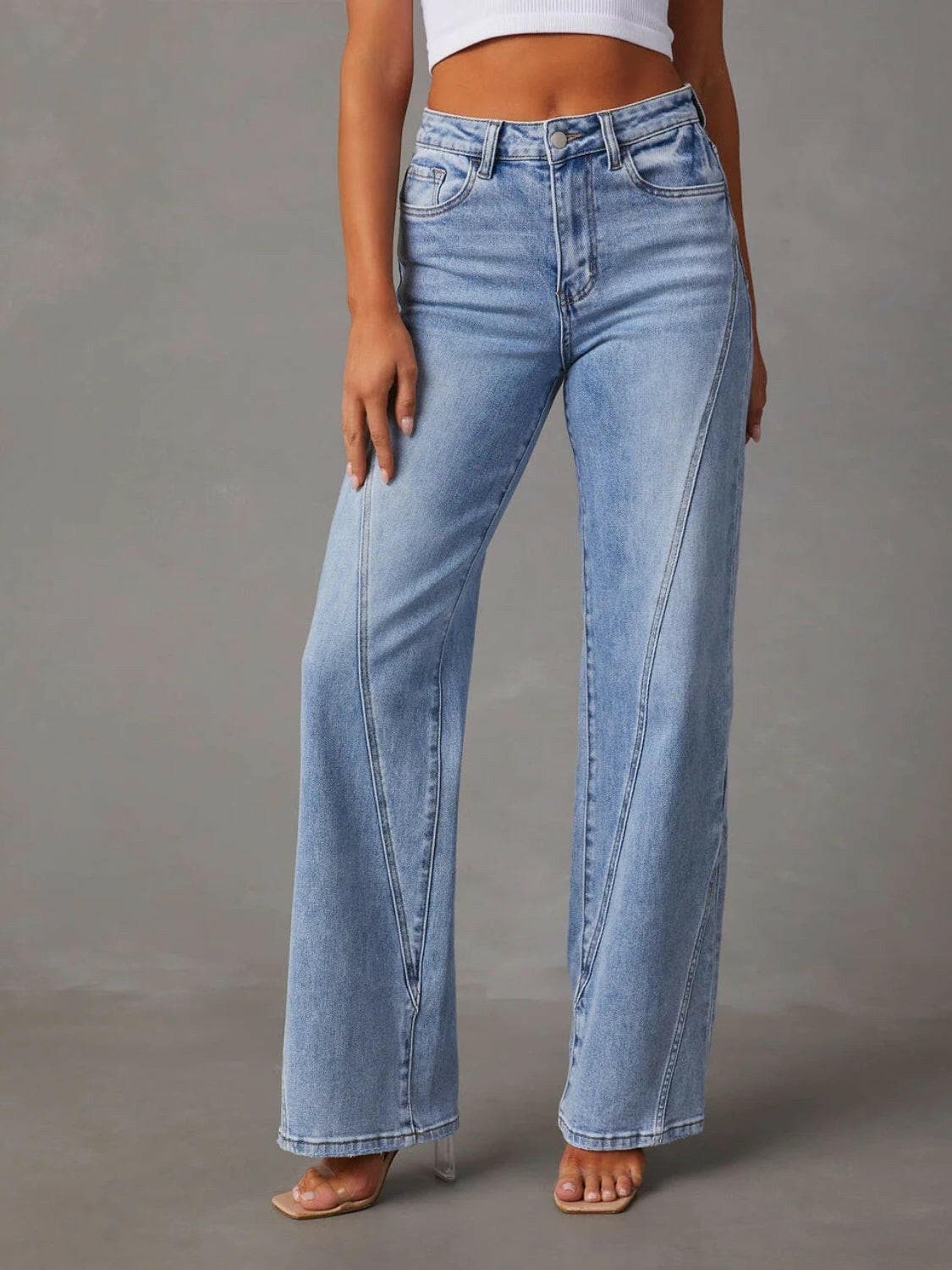 High Waist Straight Jeans with Pockets.