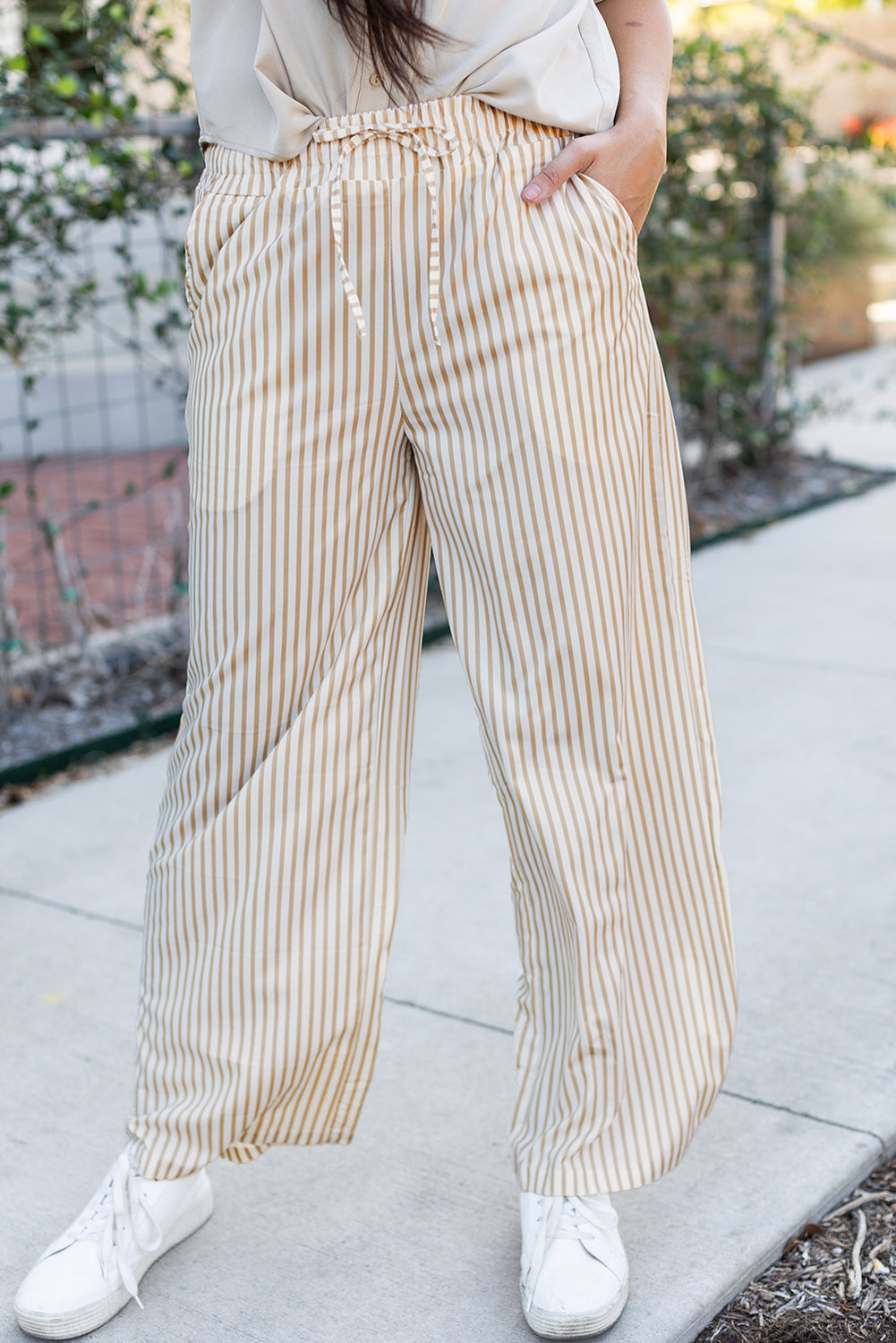 Khaki wide-leg drawstring trousers