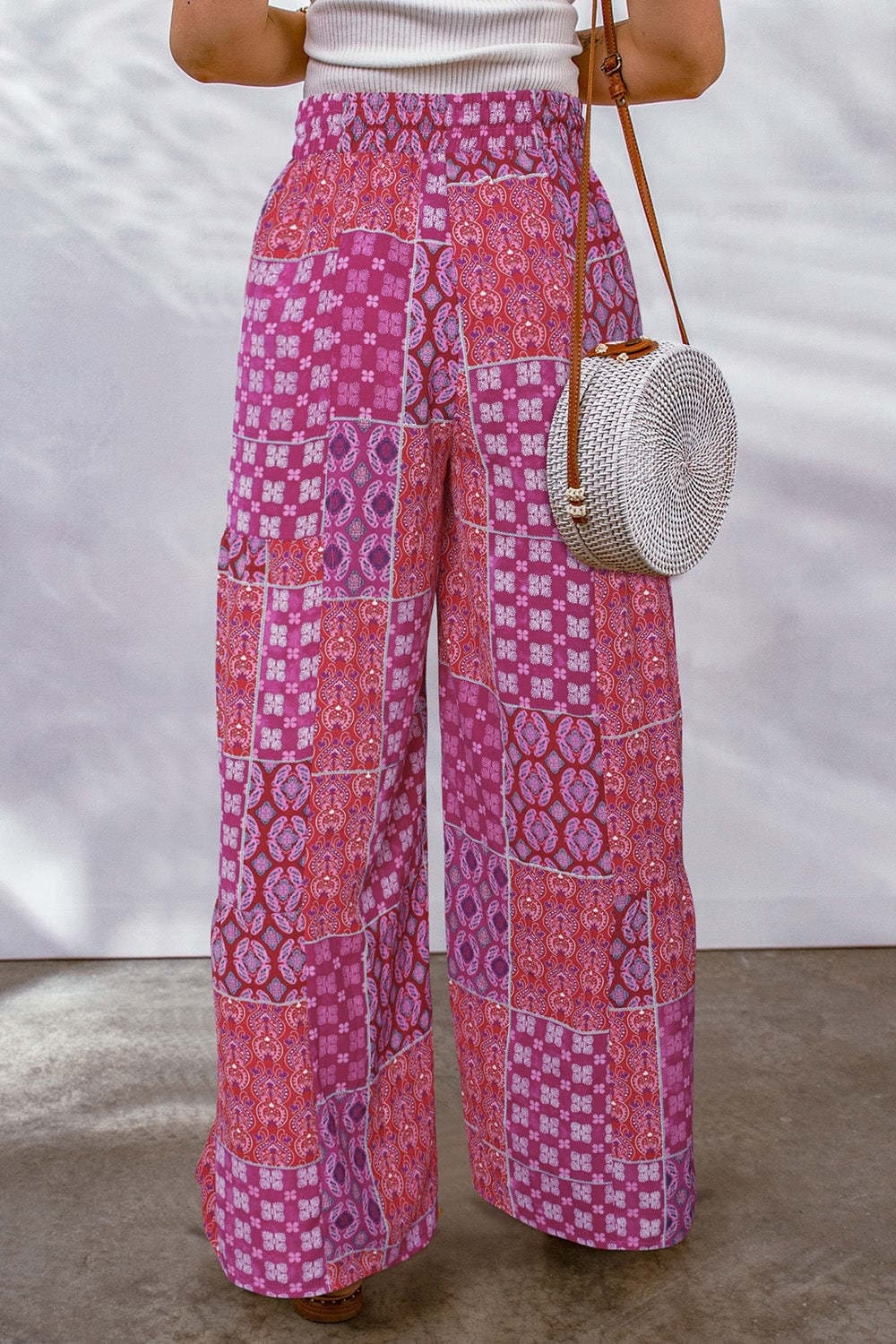 Chic printed wide leg pants with drawstring detail