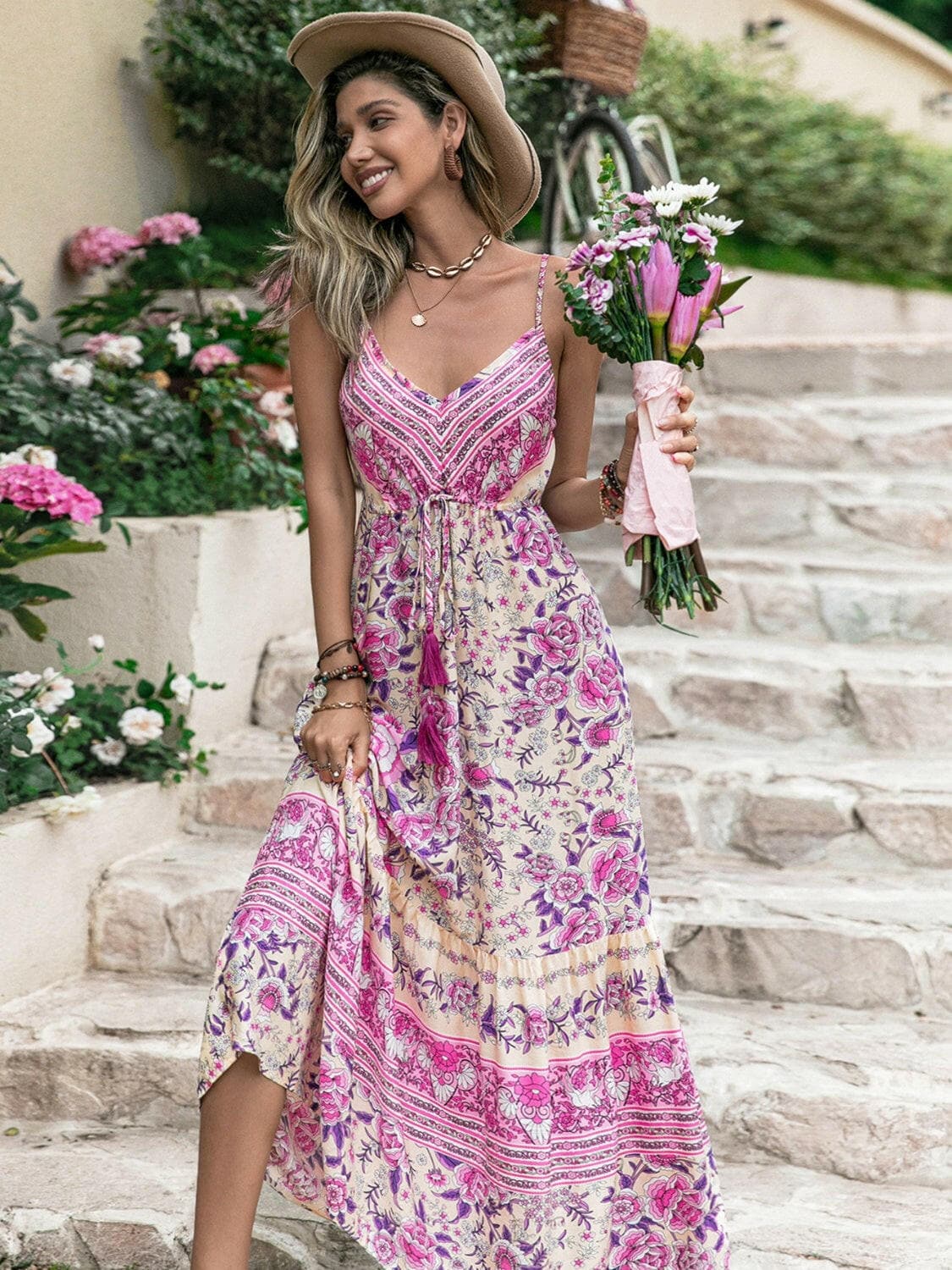 Tassel Printed V-Neck Maxi DressUpgrade Your Summer Style with our Tassel Printed V-Neck Maxi Dress
 Step into summer looking effortlessly chic in our Tassel Printed V-Neck Maxi Dress. Made from 10Love Salve -Neck Maxi Dressswimwear