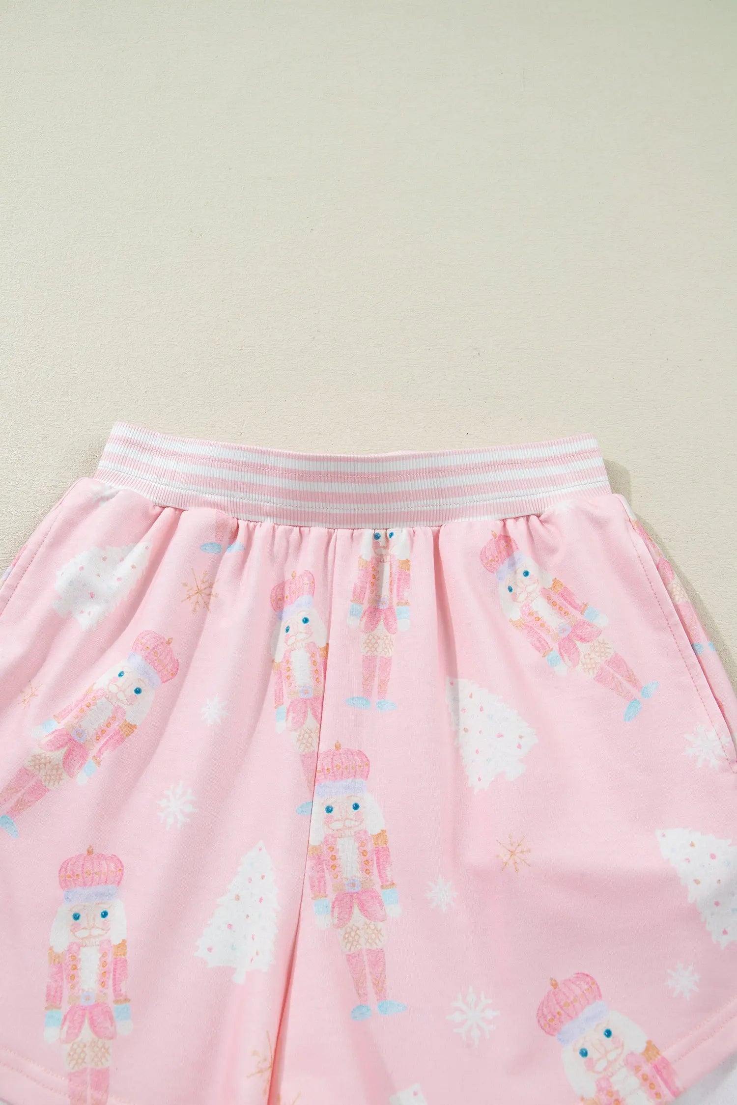 Pink Christmas Tree Nutcracker Doll Print Contrast Trim Sleeve Top Shorts Set Dear-Lover Dropshipping