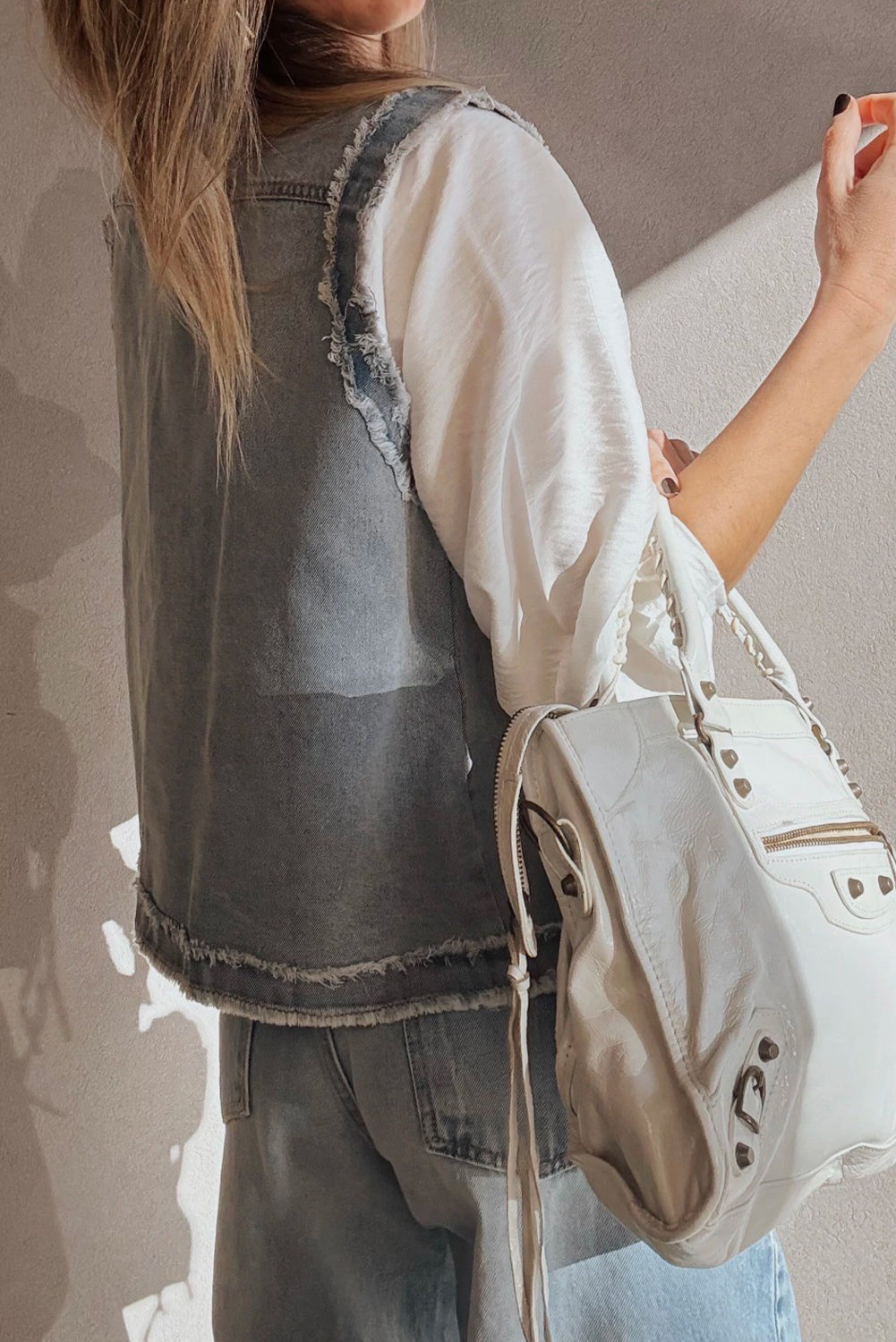 Beau Blue Frayed Edge Denim Vest Jacket With Flap Pockets For Casual Streetwear Essentials Dear-Lover Dropshipping