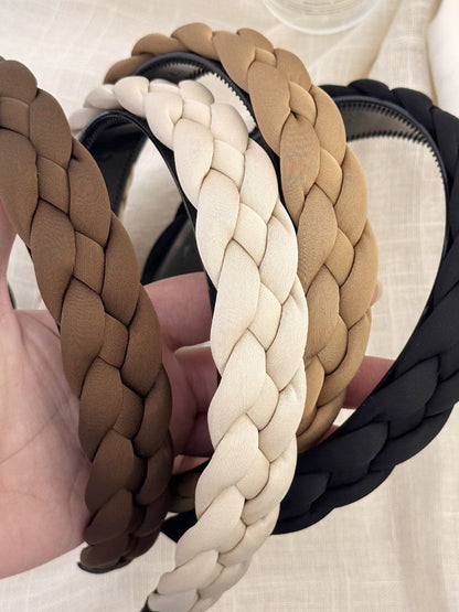 Stylish polyester braided headband for all-day comfort