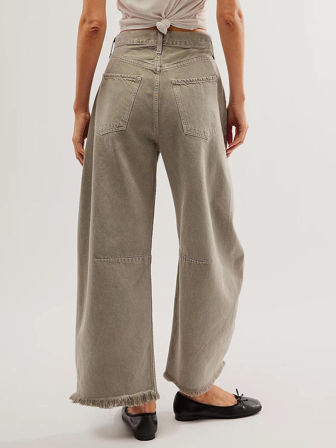 Raw Hem Wide Leg Jeans with Pockets.