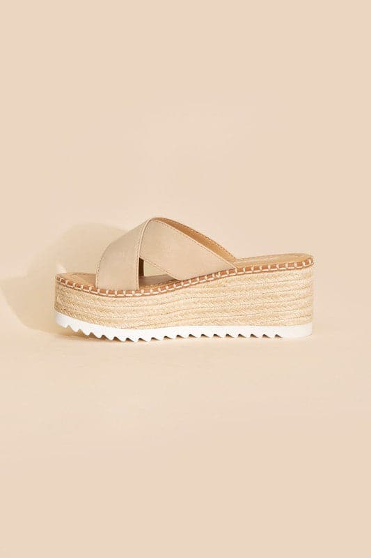 Height-S-Raffia Platform slides.