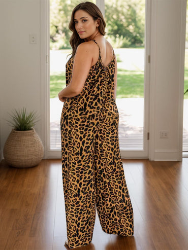 Chic leopard print wide-leg jumpsuit with pockets