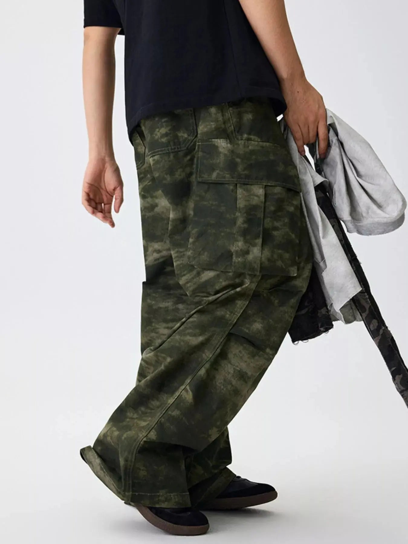 Men's Camouflage Print Cargo Pants Simply Love