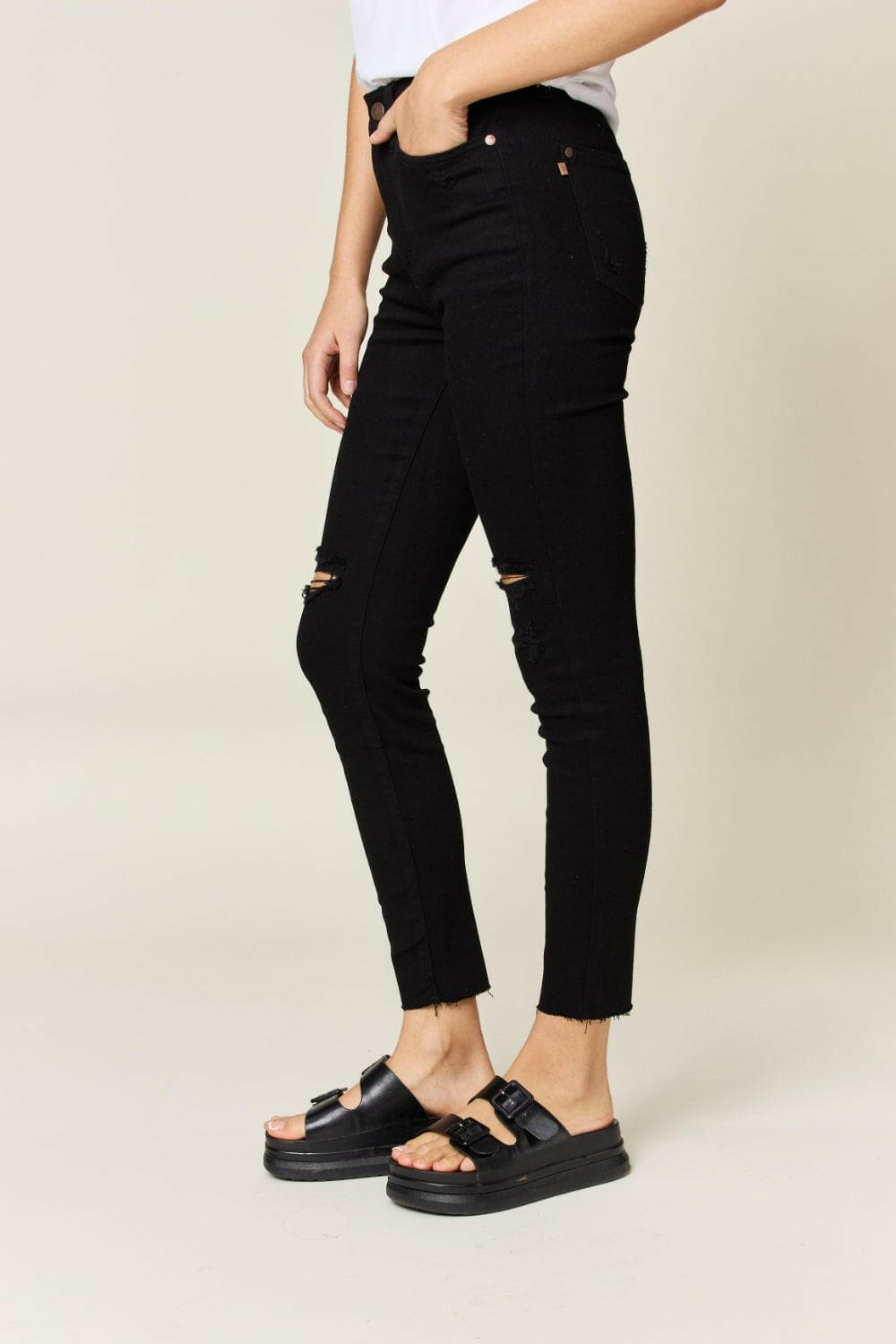 Judy Blue Full Size Distressed Tummy Control High Waist Skinny Jeans.