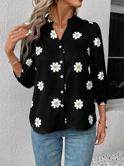 Daisy Notched Three-Quarter Sleeve Shirt.