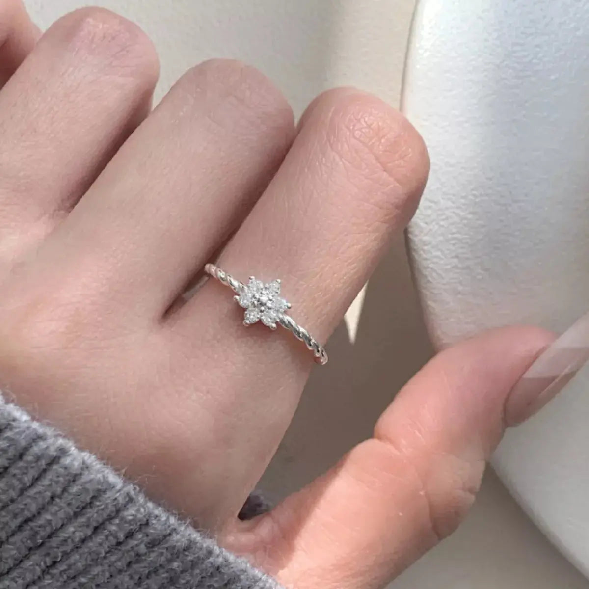 925 Sterling Silver Zircon Flower Open Ring Simply Love