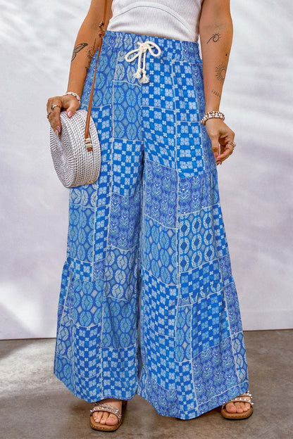 Chic printed wide leg pants with drawstring detail