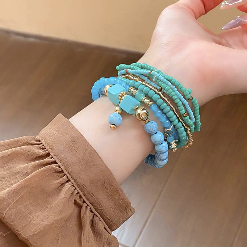 Chic resin rice bead bracelet for stylish accessorizing