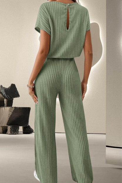 Round Neck Short Sleeve Jumpsuit.