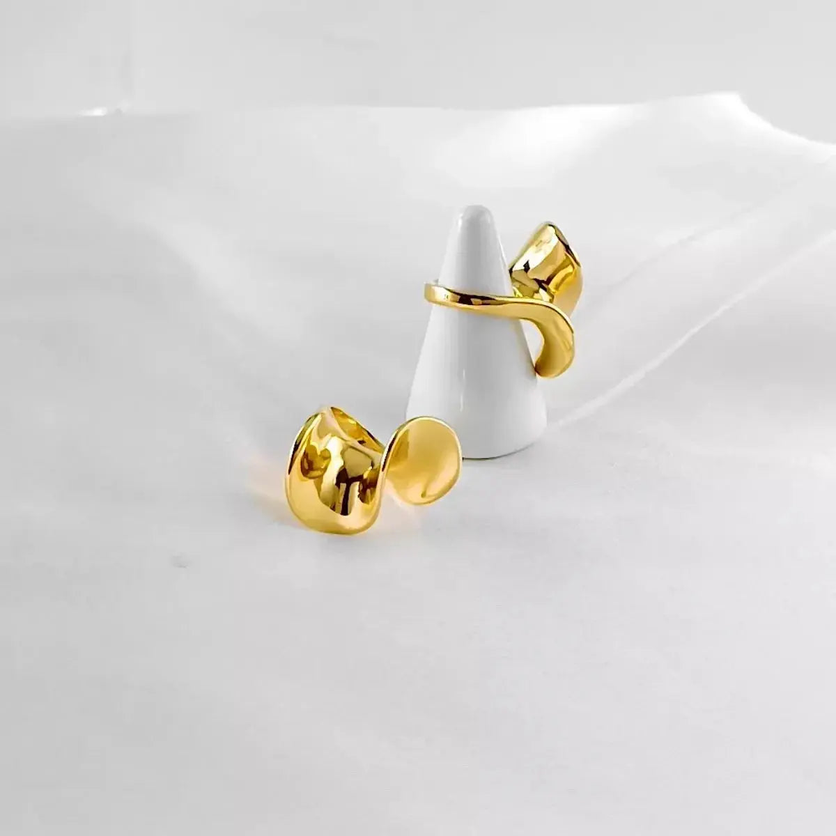 18K Gold-Plated Copper Geometric Sculptural Ring Simply Love