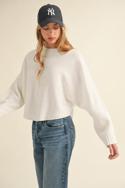 Chic cropped dolman sleeve sweater with round neck