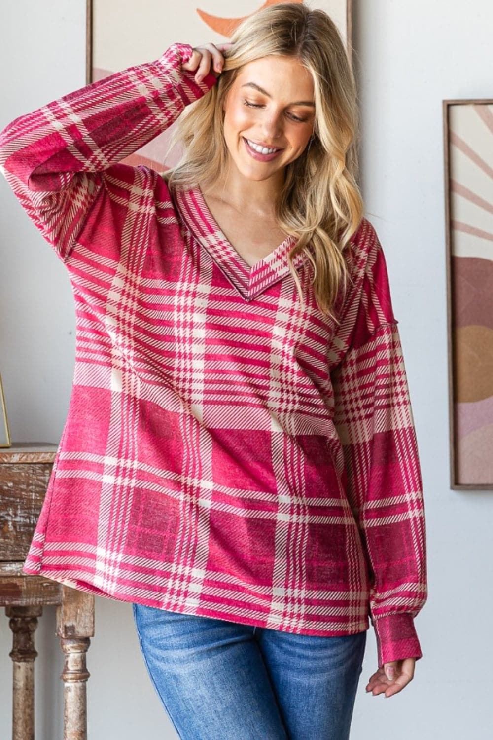 Plaid V-neck tee with drop shoulder