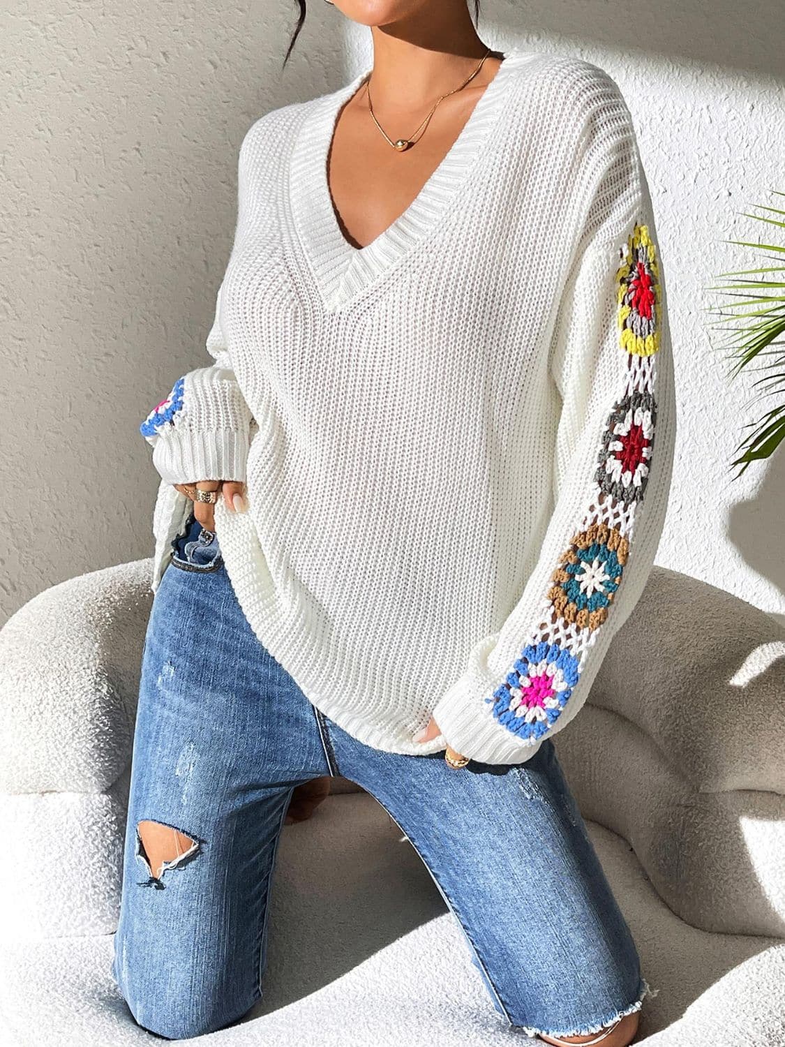 Floral crochet V-neck pullover sweater