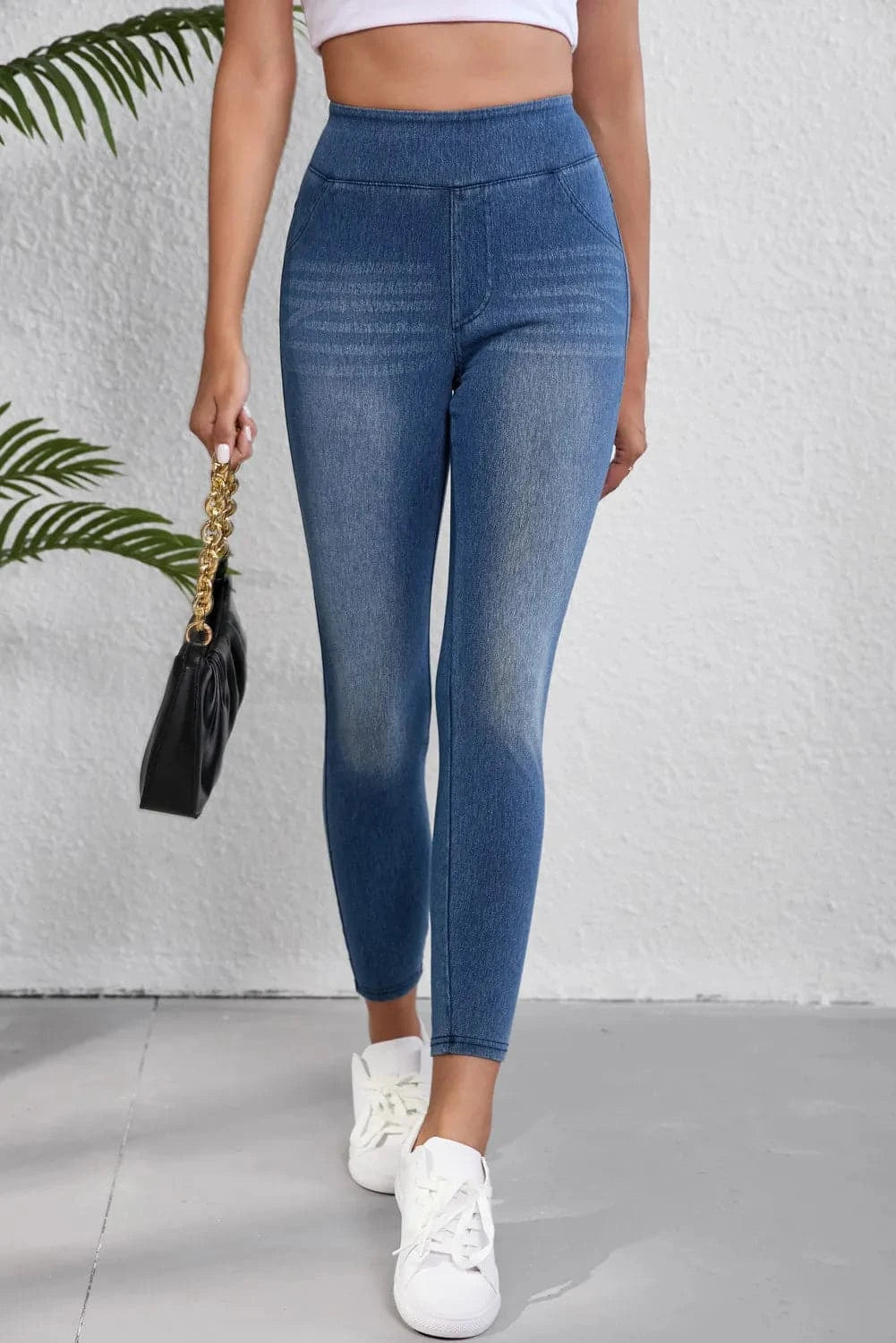 High Waist Skinny JeansHigh Waist Skinny Jeans

Elevate your wardrobe with our High Waist Skinny Jeans, designed for comfort and style.

Features


 
Pocketed for convenience
 
Stretch: MoLove Salve High Waist Skinny JeansJeans