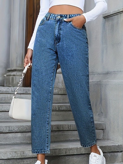 Pocketed Straight Leg Jeans.