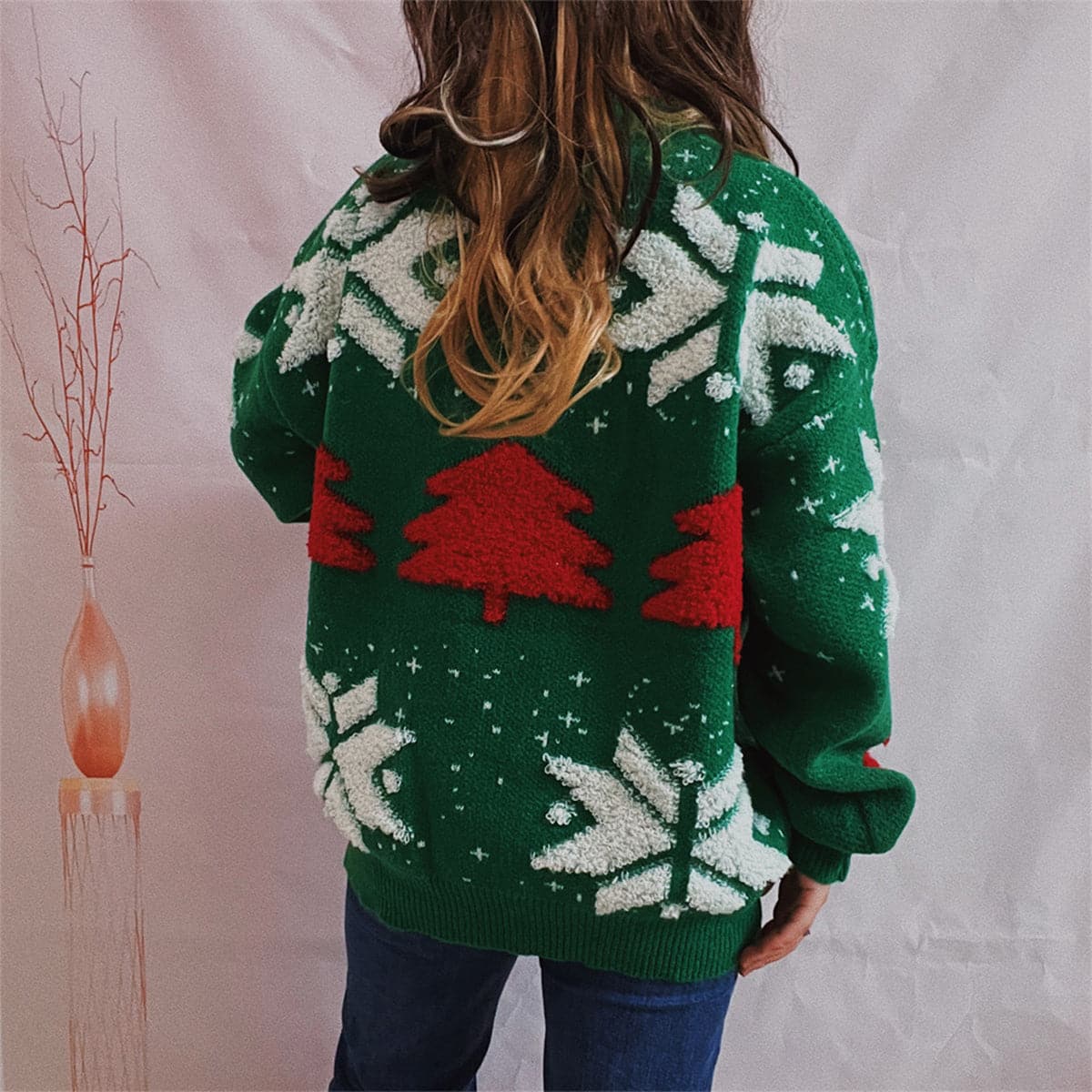 Snowflake Round Neck Long Sleeve Sweater.