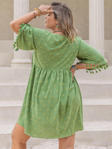 Plus Size Tied Tassel Half Sleeve Mini DressUpgrade Your Style with our Plus Size Tied Tassel Half Sleeve Mini Dress
 
 
Features: Tied, Ruched, Tassel
 
Sheer: Opaque
 
Stretch: No stretch
 
Material: 100% poLove Salve Size Tied Tassel Half Sleeve Mini Dressjust arrived