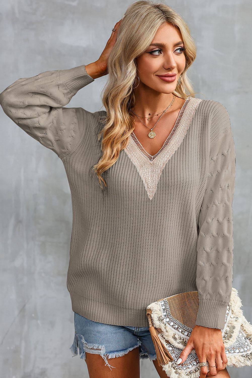 Contrast V-Neck Sweater.