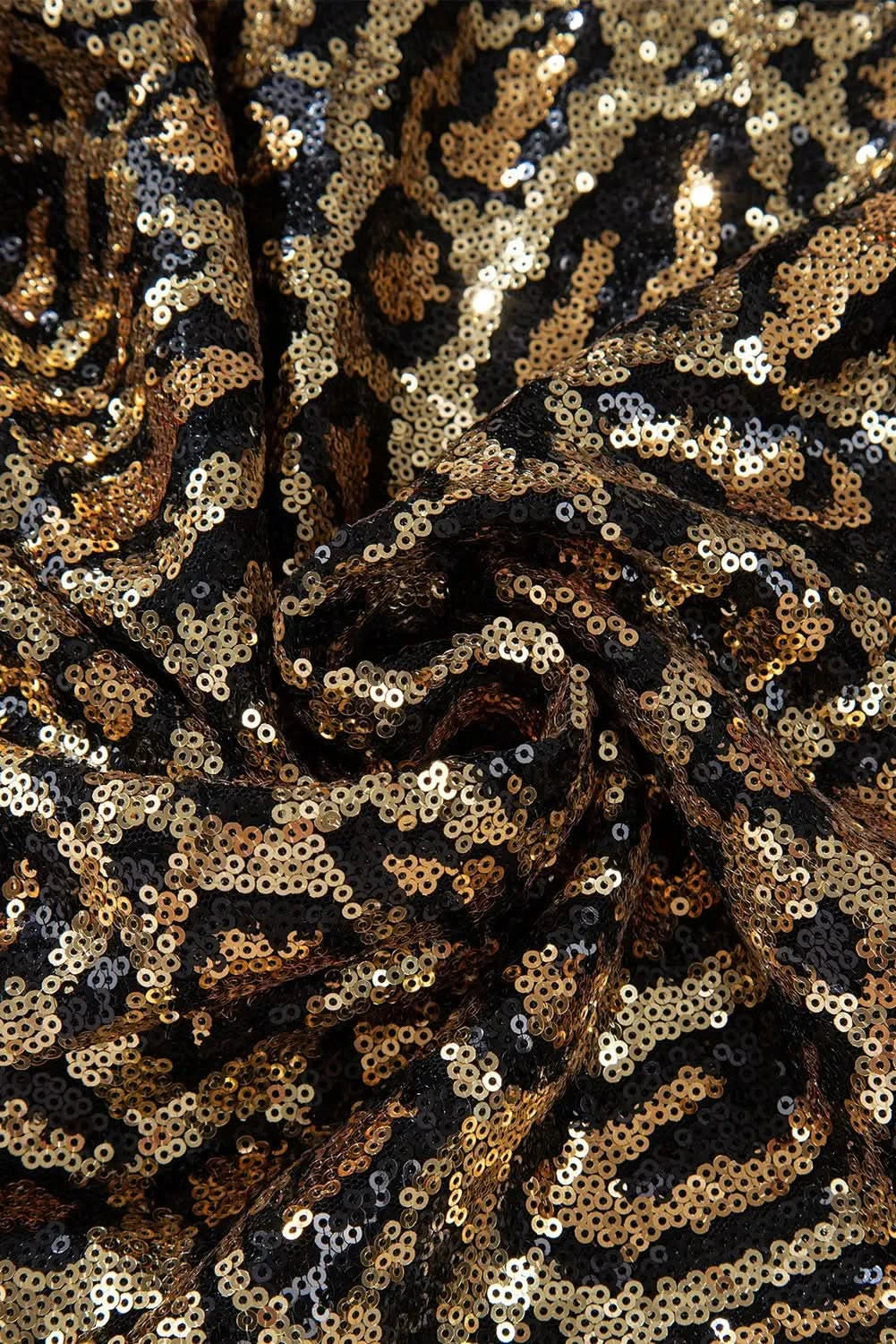 Sparkling leopard print sequin mini skirt