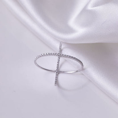 925 Sterling Silver Moissanite Crisscross Ring.