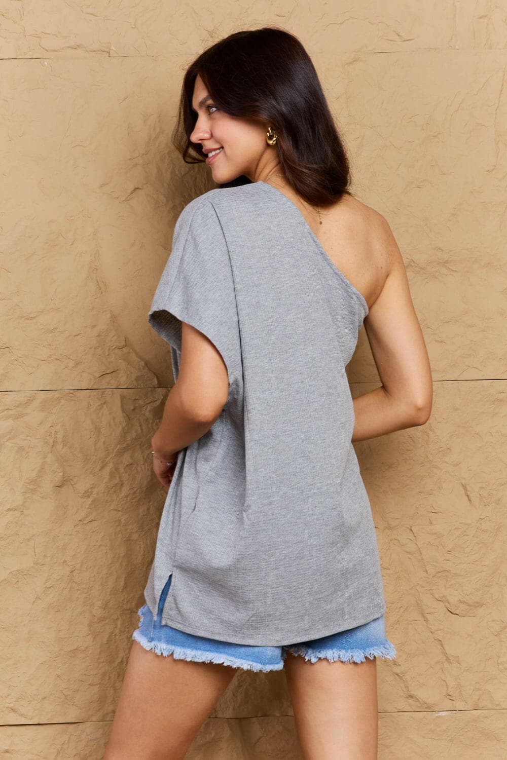 Ninexis in My Groove One Shoulder Loose TopExperience Effortless Style
 Unleash your fashion potential with the Ninexis in My Groove One Shoulder Loose Top. Designed to make you feel confident and chic, this Love Salve Shoulder Loose TopTIKTOK